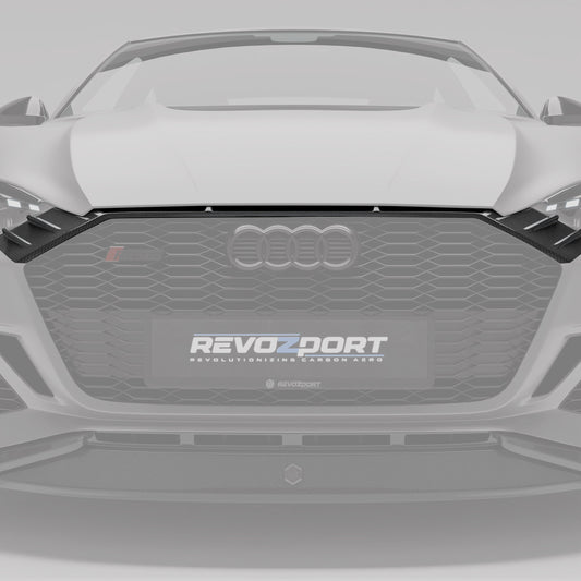 RS5 B9.5 carbon grille trim angled detail on the nose