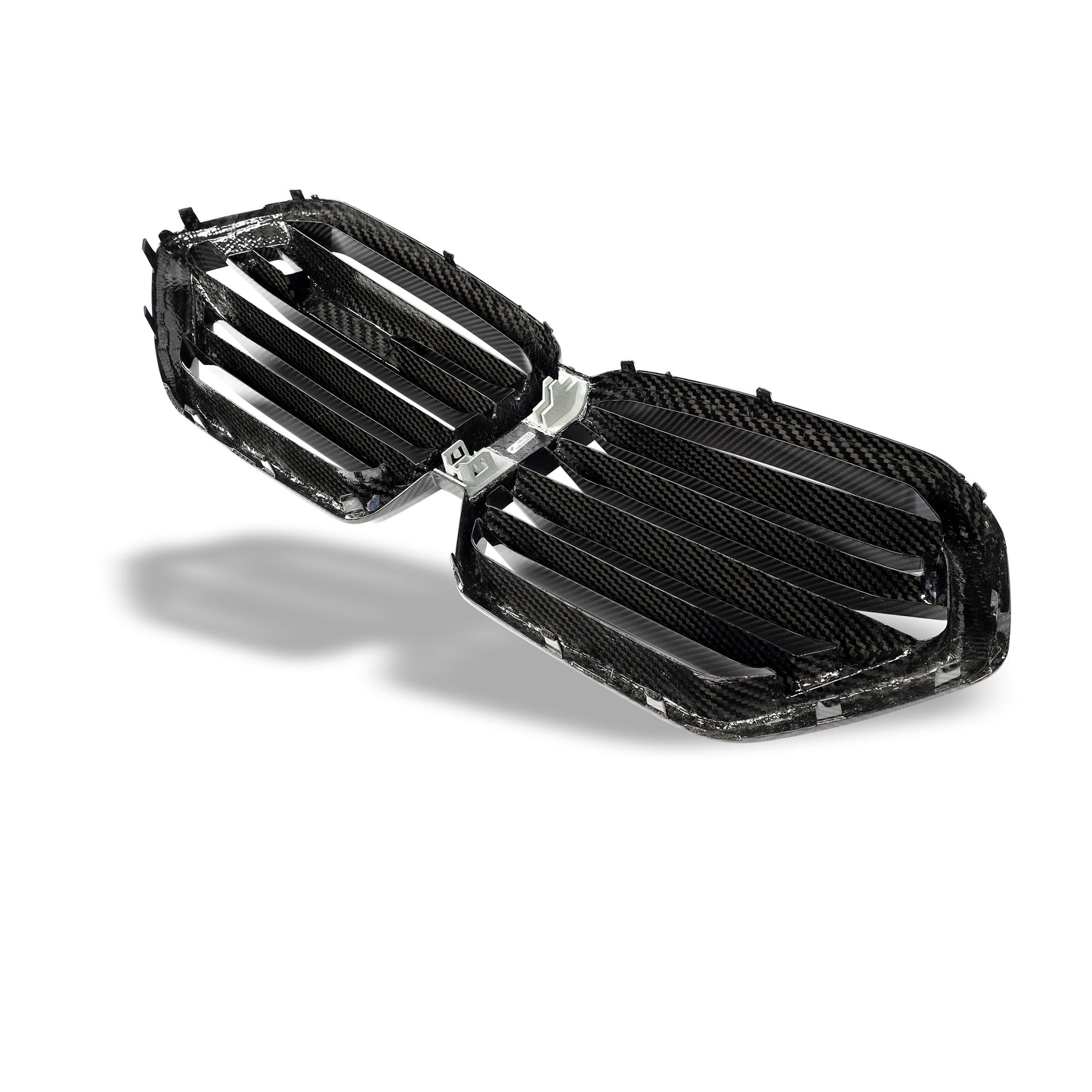 BMW X5M F95 carbon front grille rear mounting structure detail