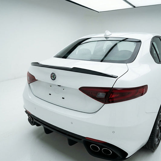 Gloss Black Rear Trunk Spoiler for Alfa Romeo Giulia 952 (2016-present)