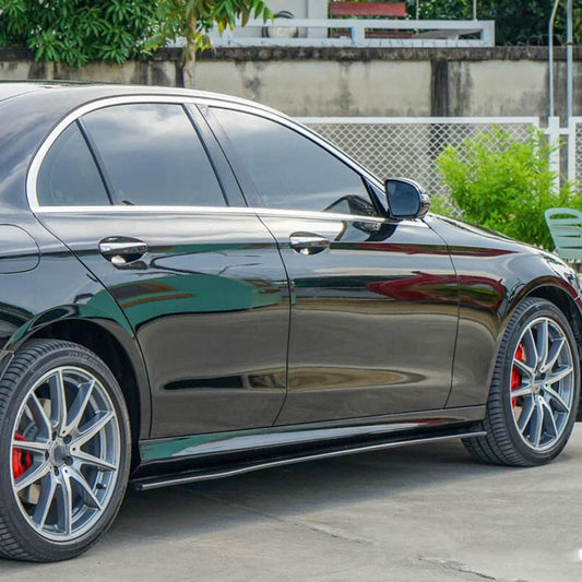 ST Style Carbon Fiber Side Skirts for Mercedes Benz E-Class W213, E63 AMG W213 Pre-Facelift Sedan (2016-2020)