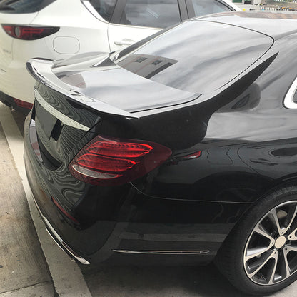 RT Style Carbon Fiber Trunk Spoiler for Mercedes Benz E-Class W213, E63 AMG W213 Pre-Facelift Sedan (2016-2020)