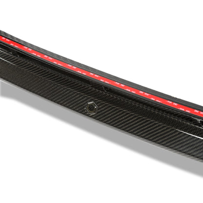 RS3 8Y carbon fiber lip weave texture detail