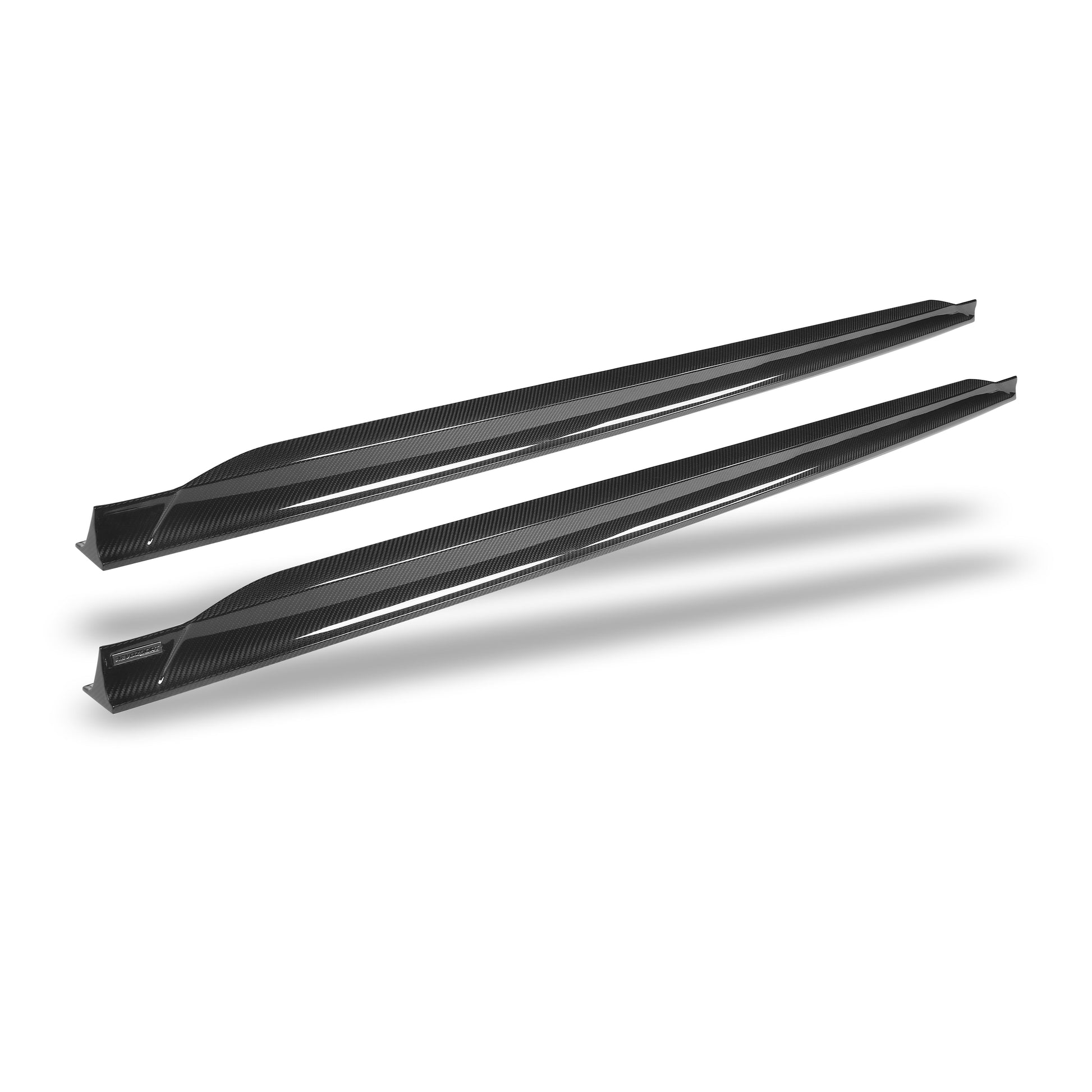 Audi RS4 B9.5 carbon side skirt lower body line detail