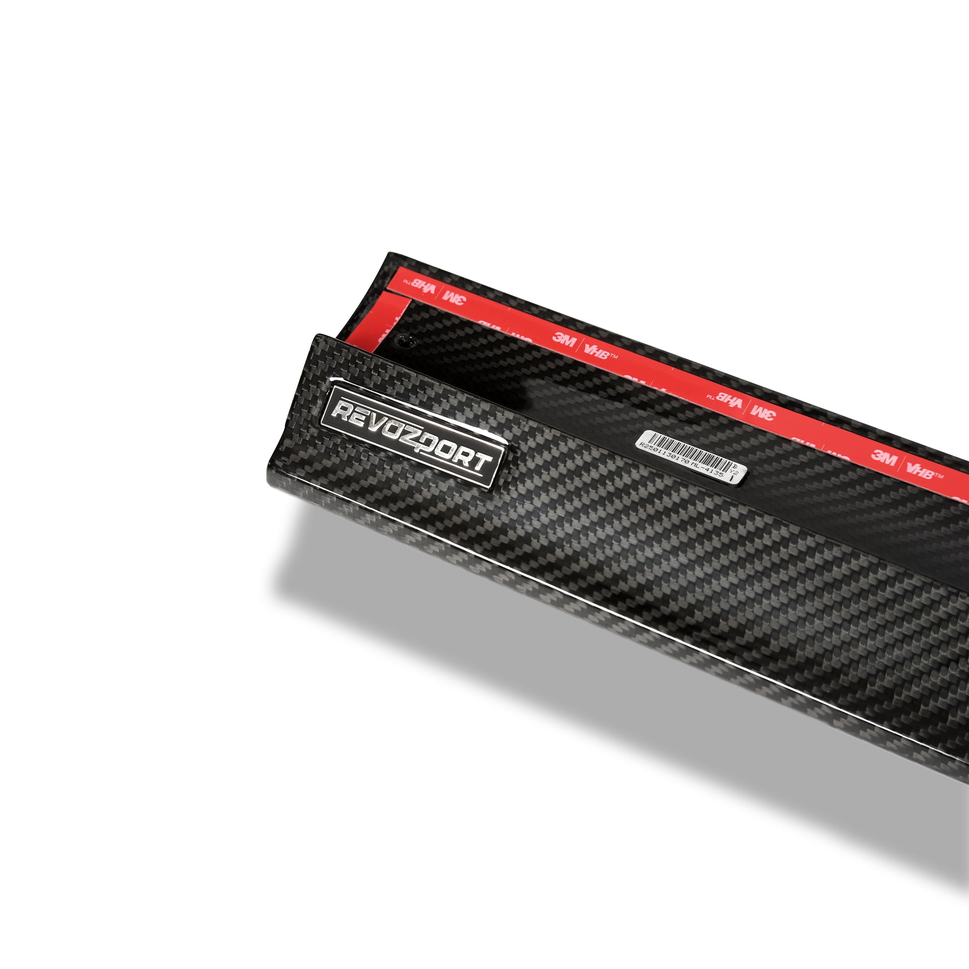 RS5 Sportback carbon side skirt front transition detail