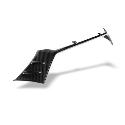 Carbon fiber RS6 front grille surface texture view