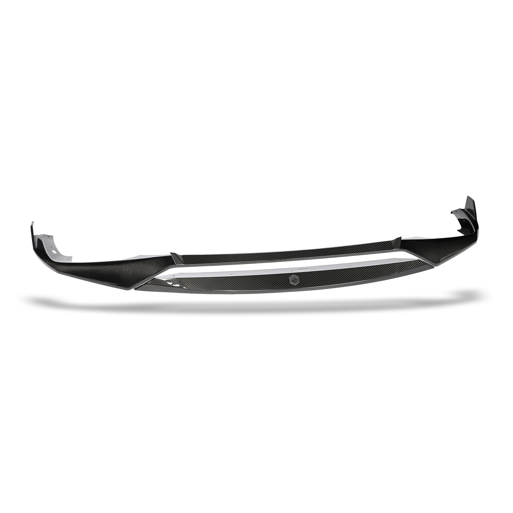 Audi RS6 C8 Avant front lip corner and weave detail