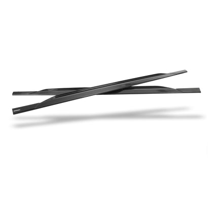 RS6 C8 carbon side skirt lower edge close-up