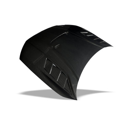 Audi RS7 carbon hood front edge contour detail