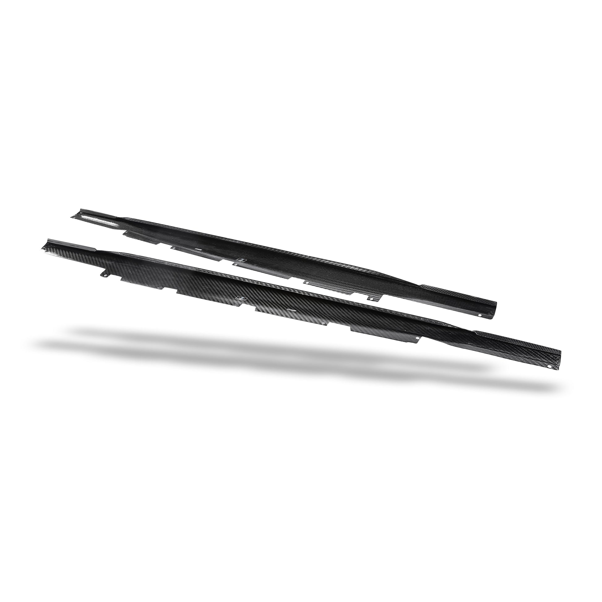 Audi RS7 C8 carbon fiber side skirt edge lip detail