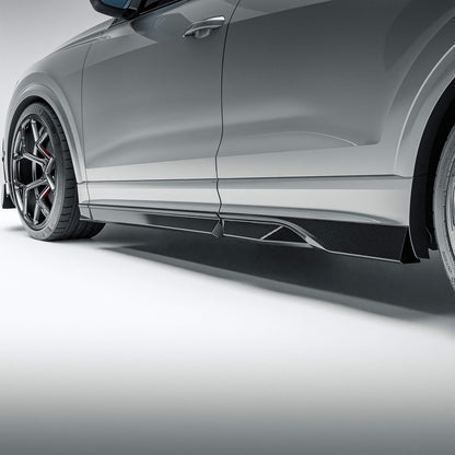 Carbon fiber side skirts on Audi RSQ8 4M Pre-LCI, side profile view