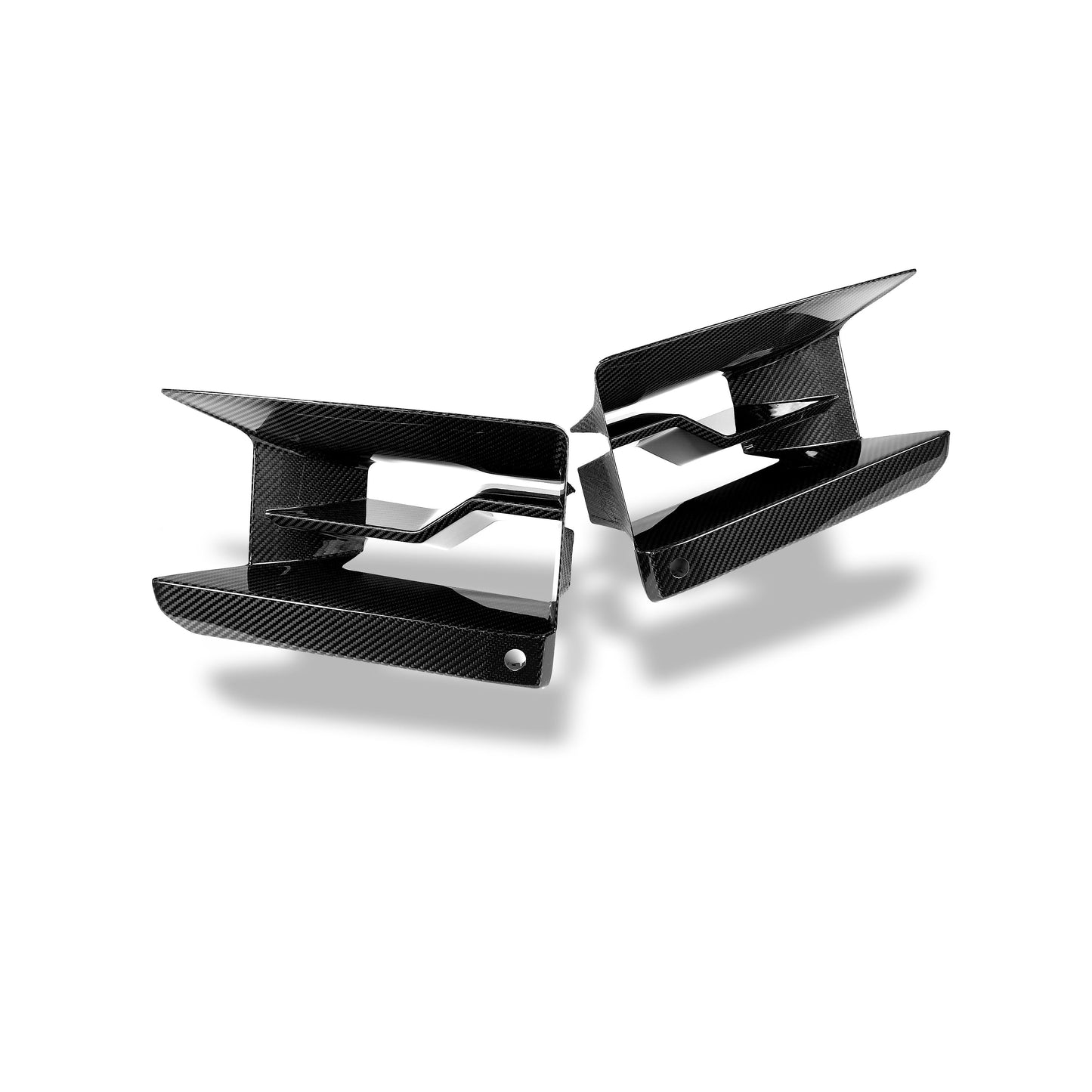 BMW M2 G87 carbon front inlet corner profile detail