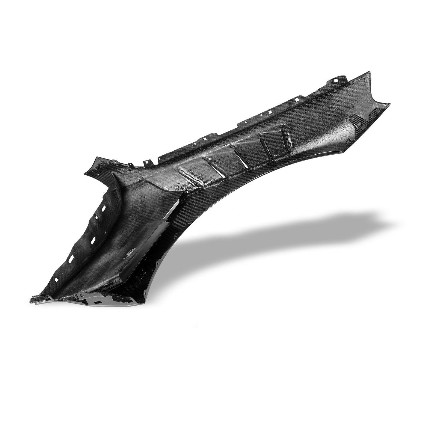 BMW M2 G87 vented carbon fenders, rear edge detail view