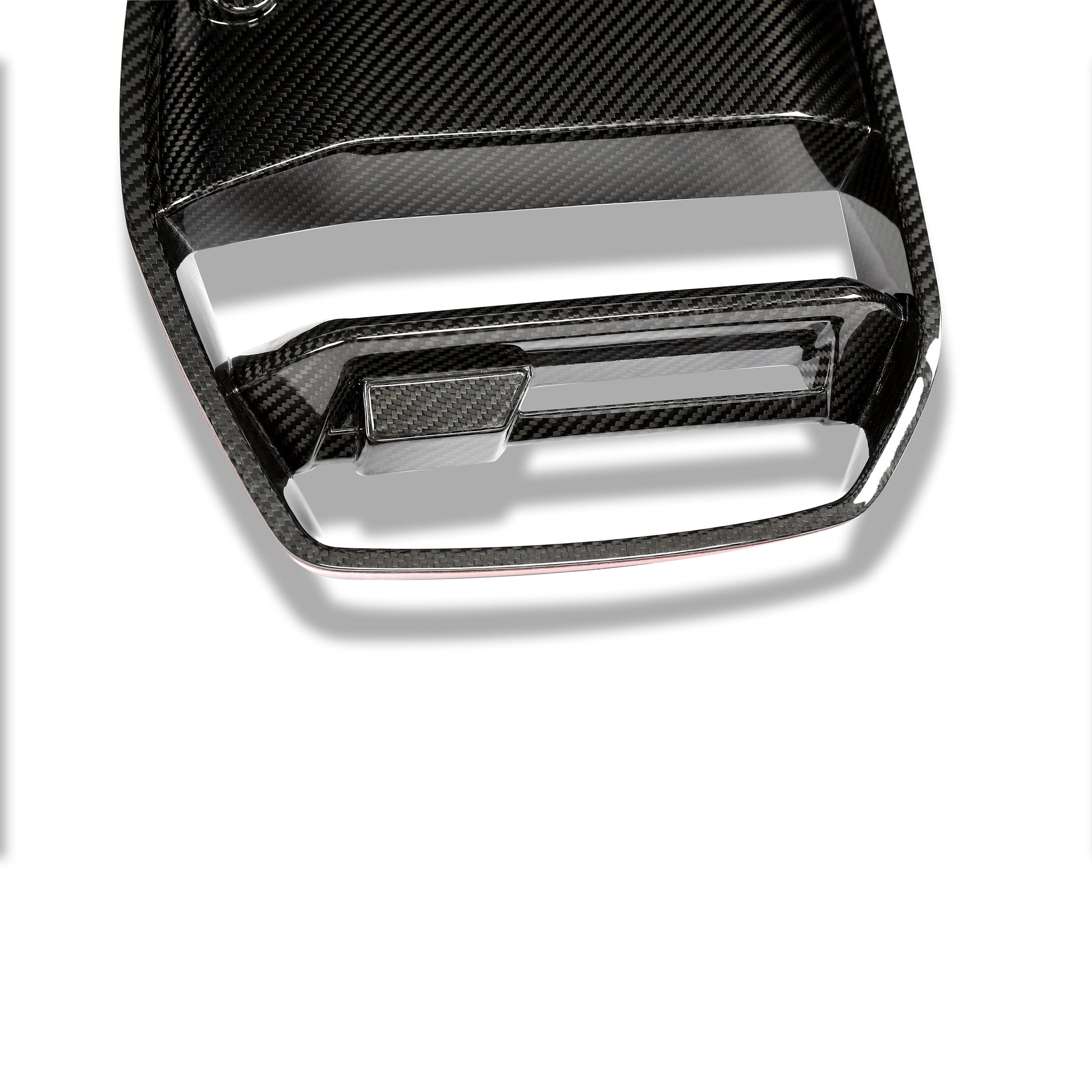 BMW M4 G82 carbon fiber grille, close-up of the mesh and frame