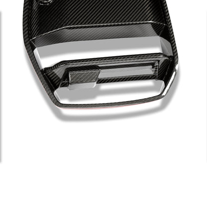 BMW M4 G82 carbon fiber grille, close-up of the mesh and frame