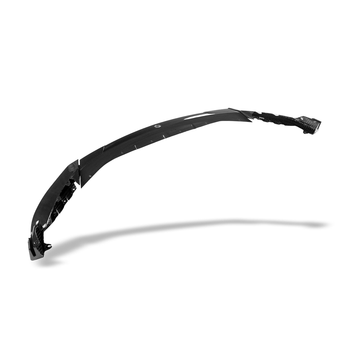 BMW M4 G82 carbon splitter, leading edge contour detail
