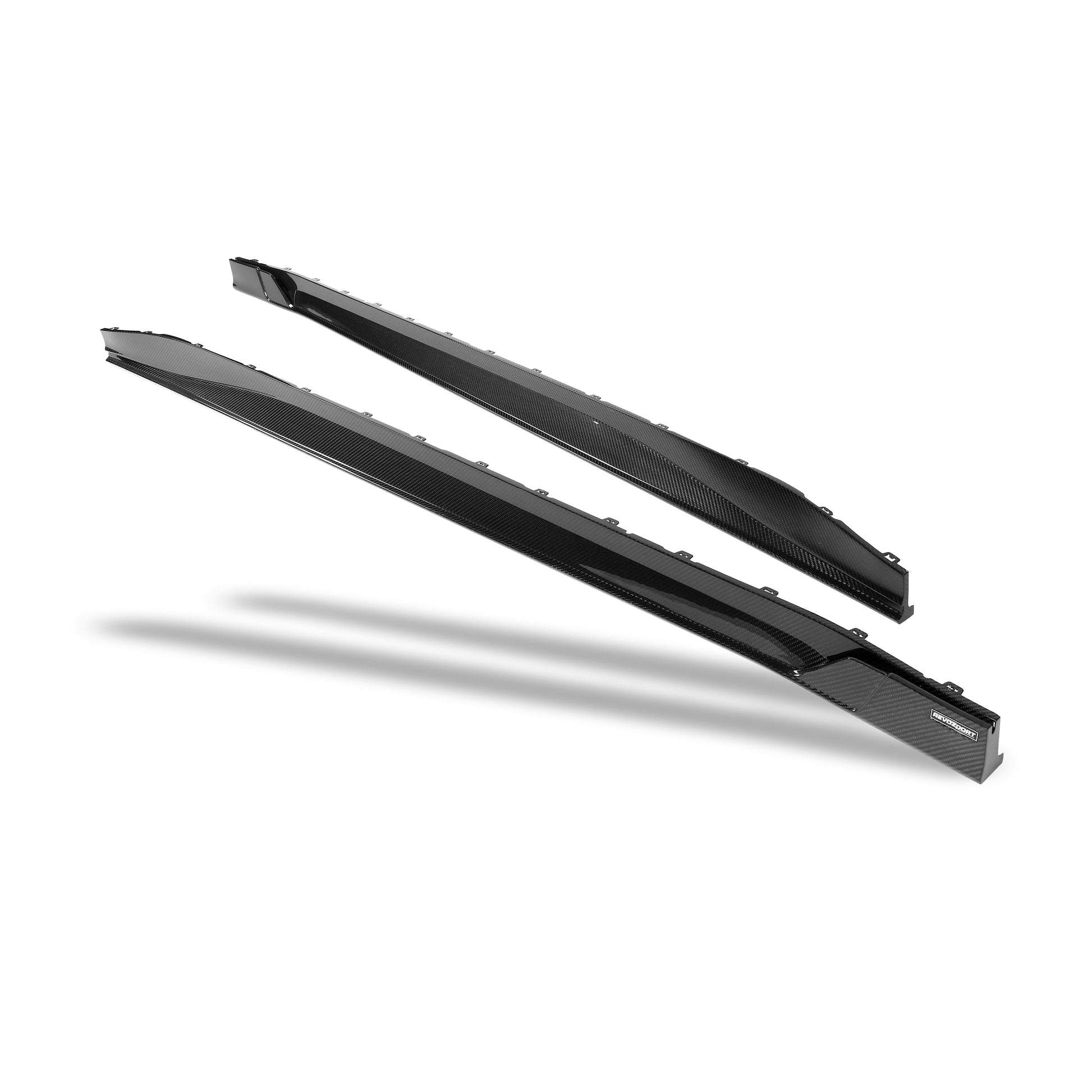 BMW M4 G82 carbon skirt rear section connection detail