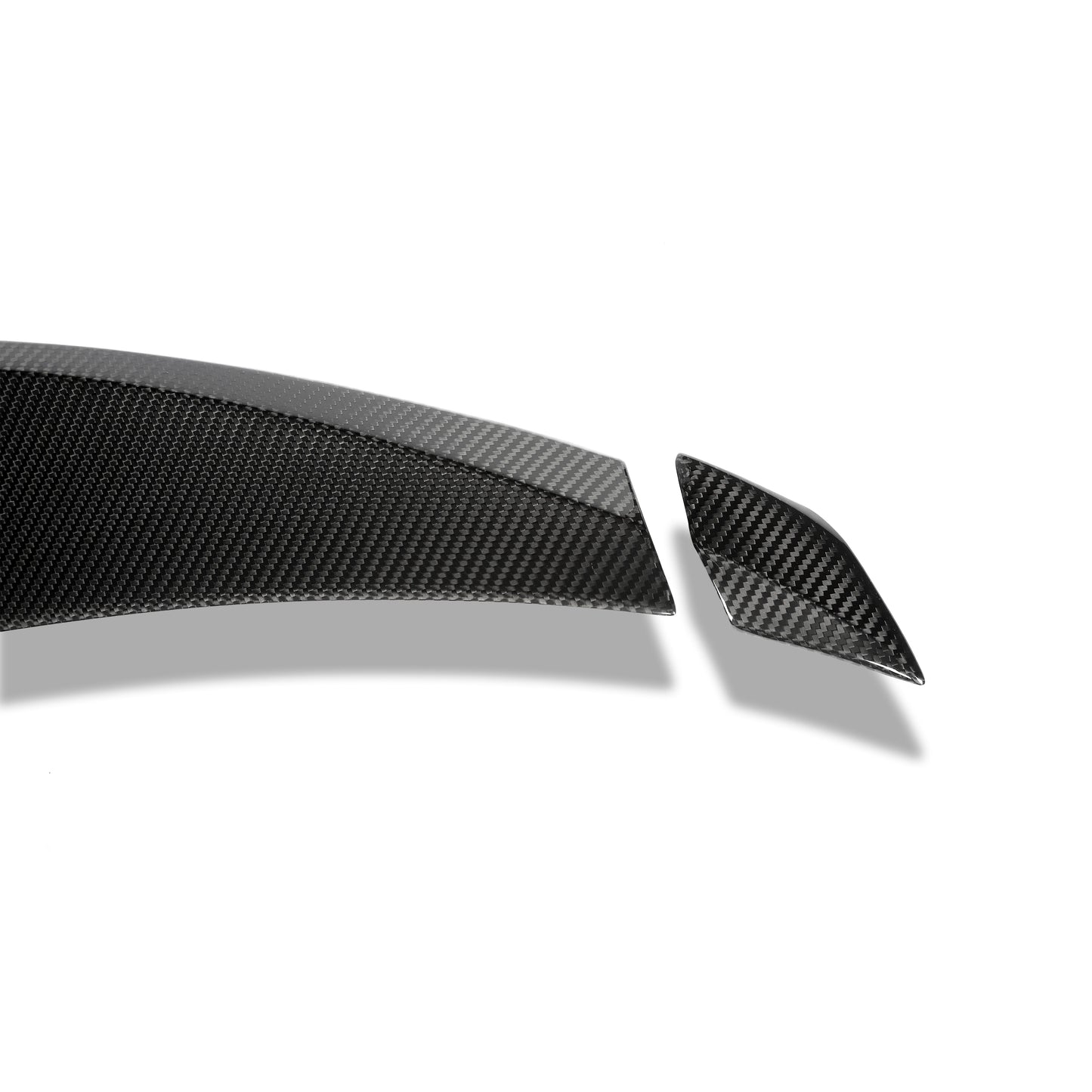 BMW M5 G90 carbon fiber spoiler edge finish detail