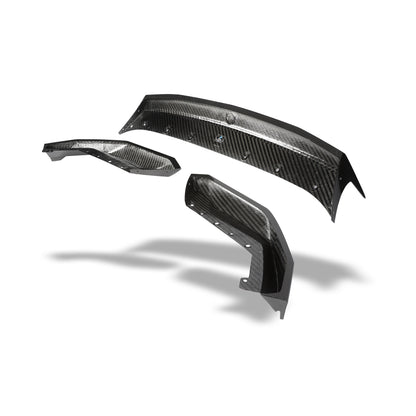 BMW M5 G99 carbon fiber front splitter corner detail view