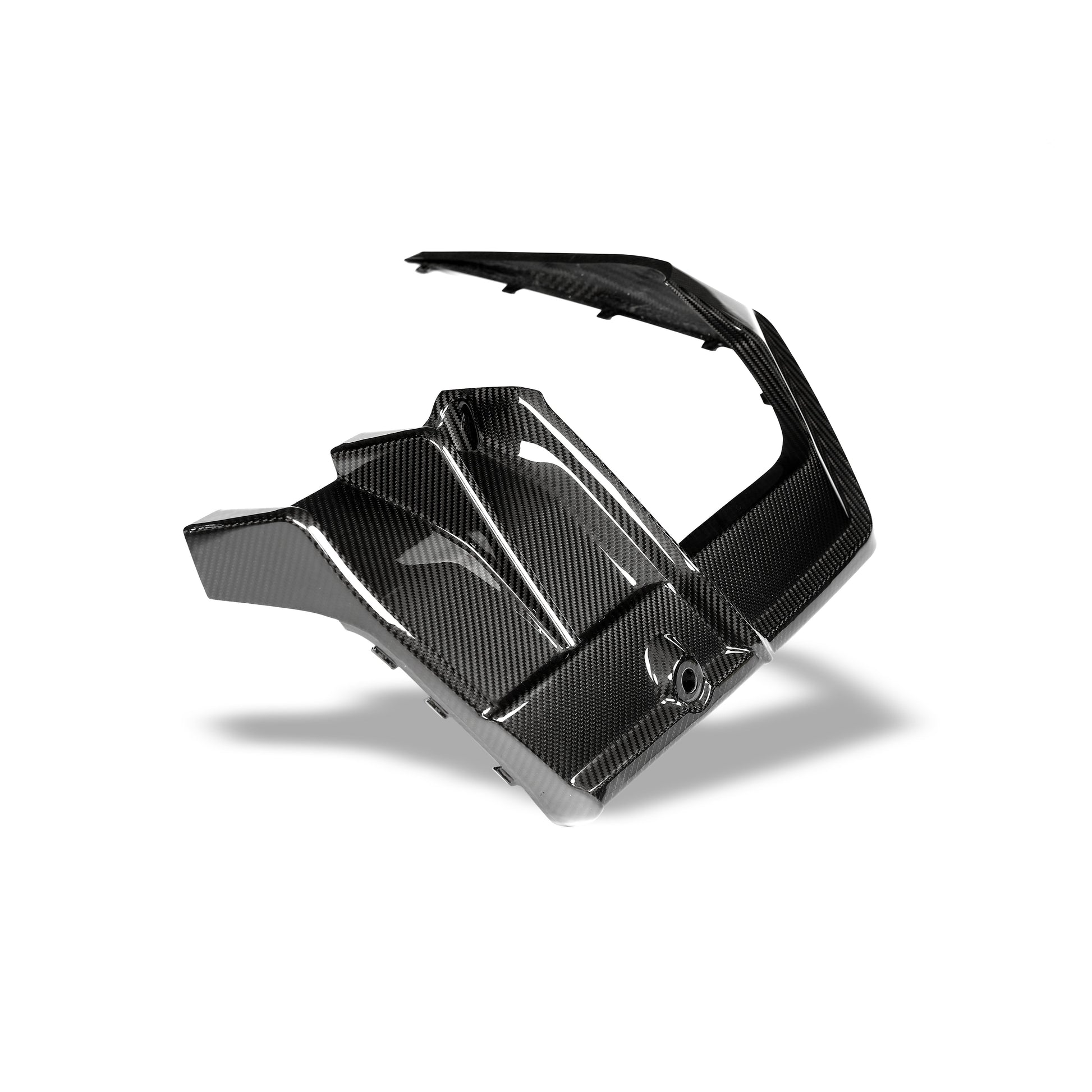BMW M5 G99 Touring rear diffuser mounting edge detail