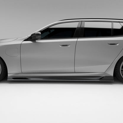 Rocker panel carbon side skirt mounting detail for BMW M5 G99