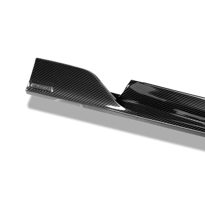 Carbon weave finish of BMW M5 G99 side skirt
