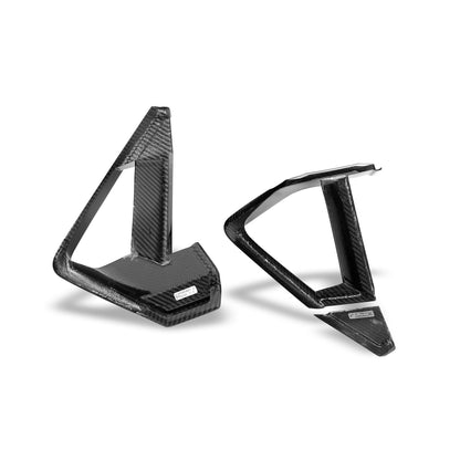 BMW X5M F95 LCI carbon fiber front vents surface gloss close-up