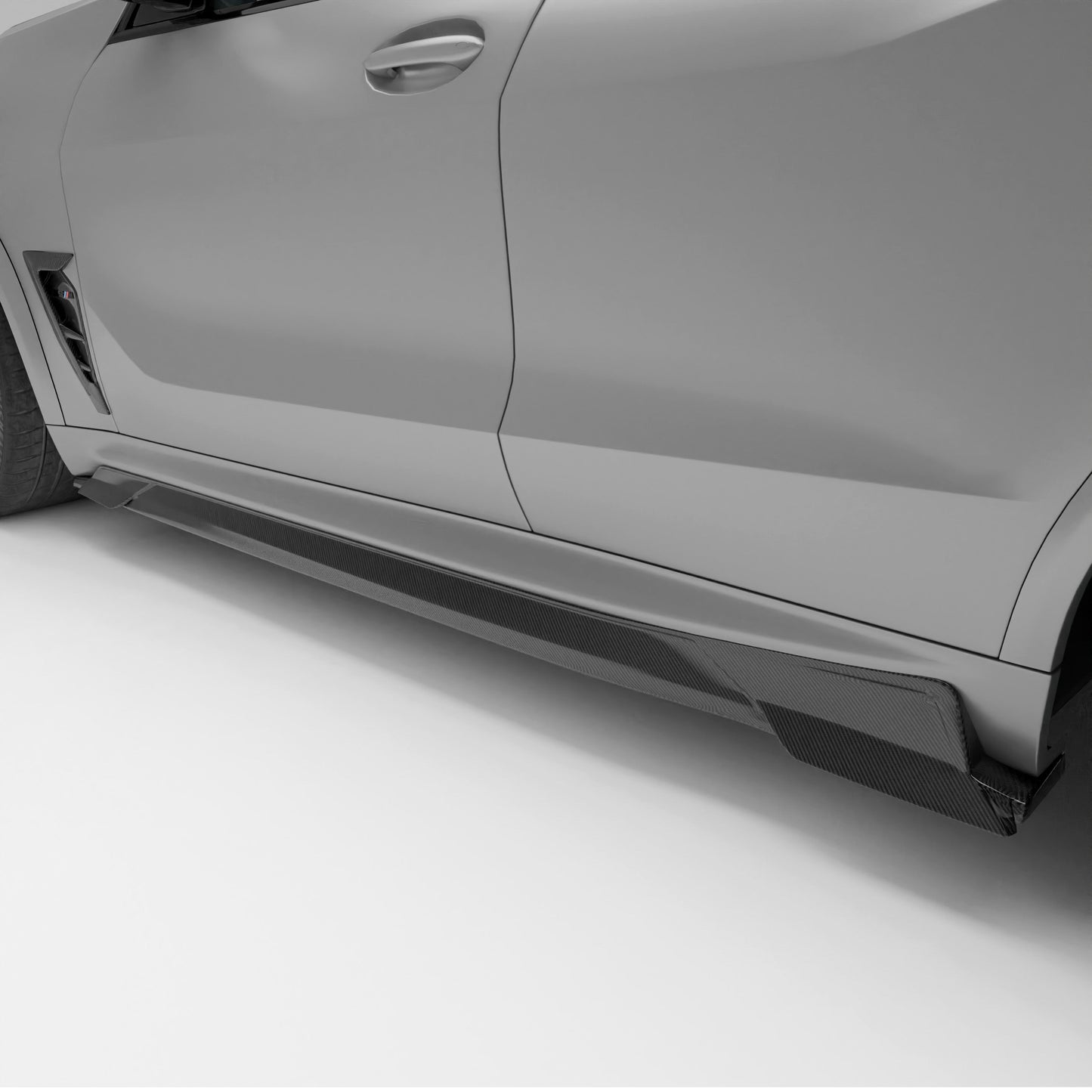 BMW X5M F95 LCI carbon fiber side skirts side profile view