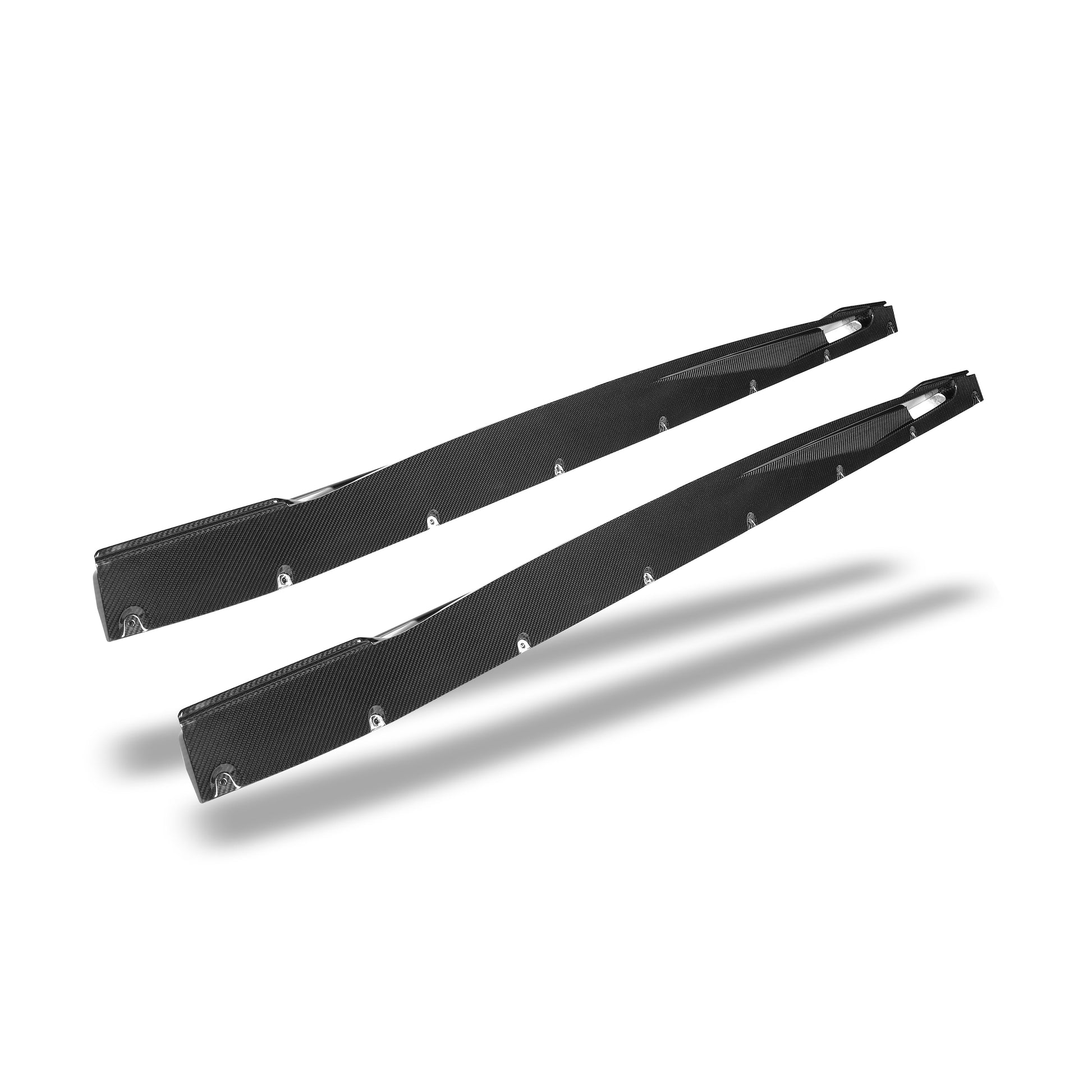 BMW X5M F95 LCI carbon fiber side skirts lower lip detail