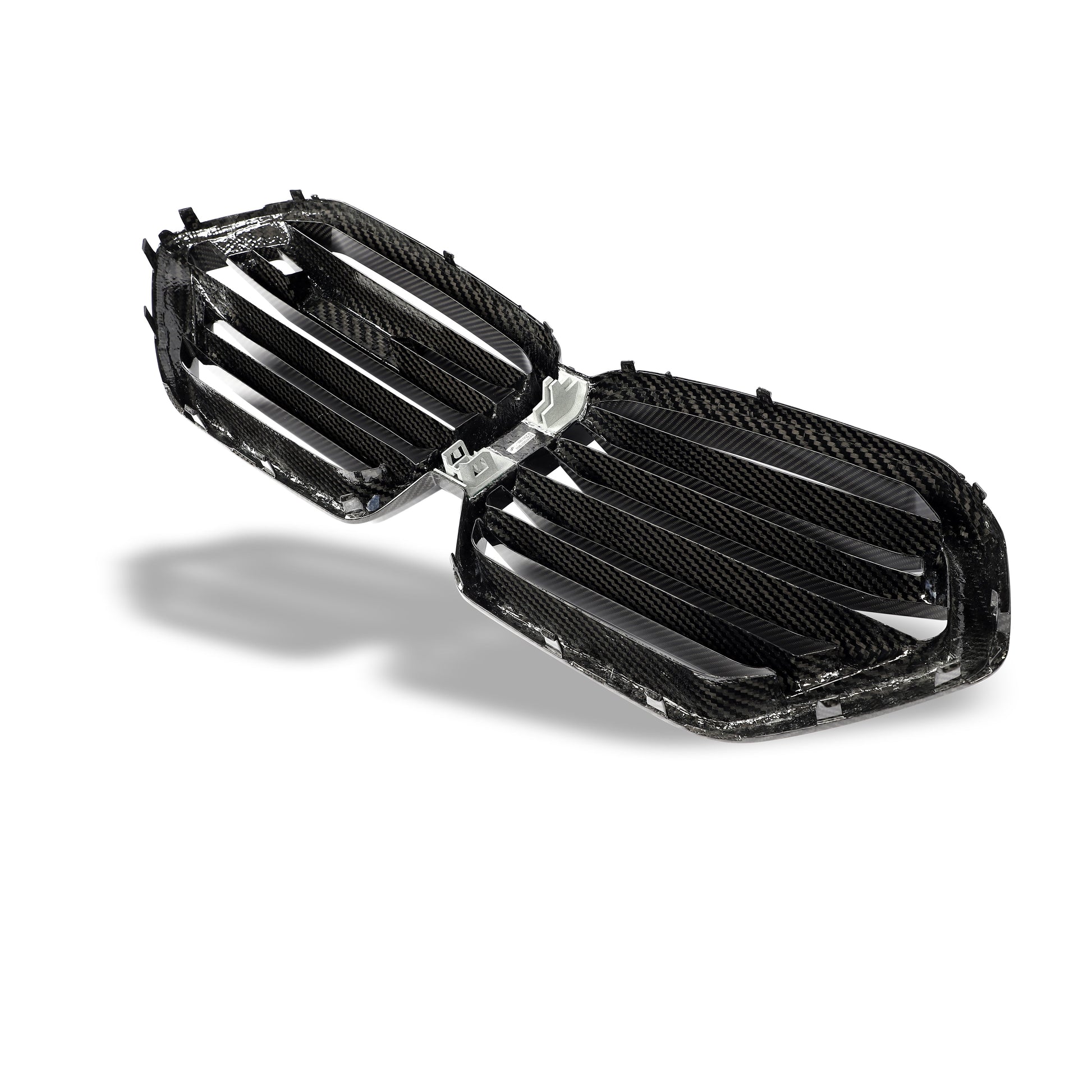 BMW X5M F95 carbon front grille rear mounting structure detail
