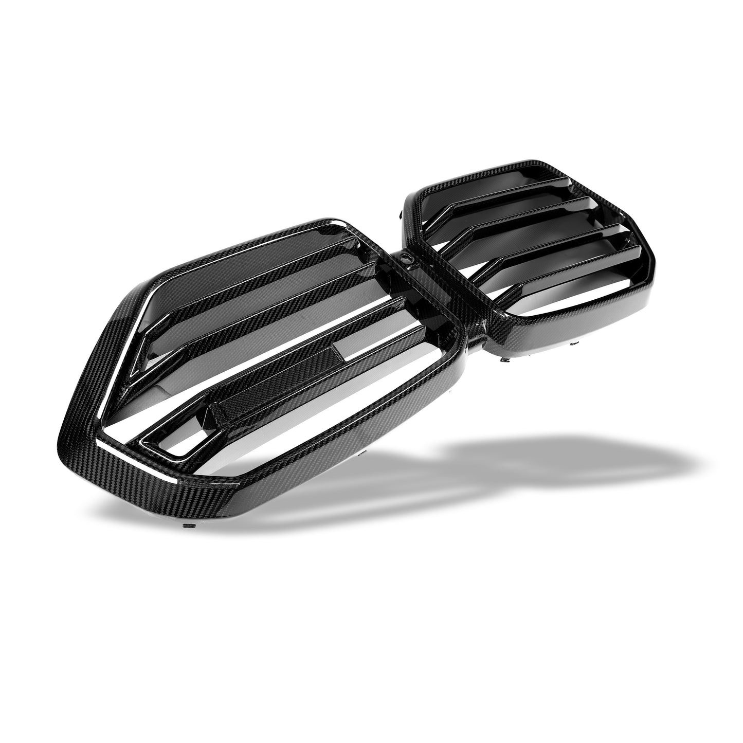 BMW X5M F95 carbon fiber grille side angle showing depth