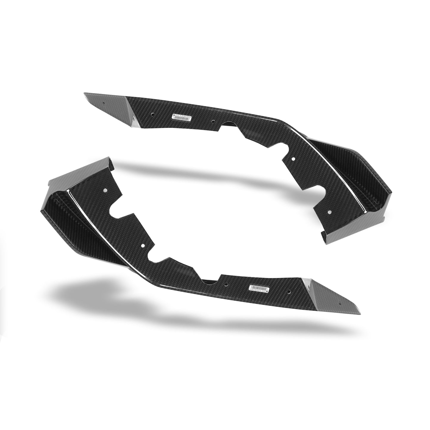 BMW X6M F96 LCI carbon front lip corner section close-up
