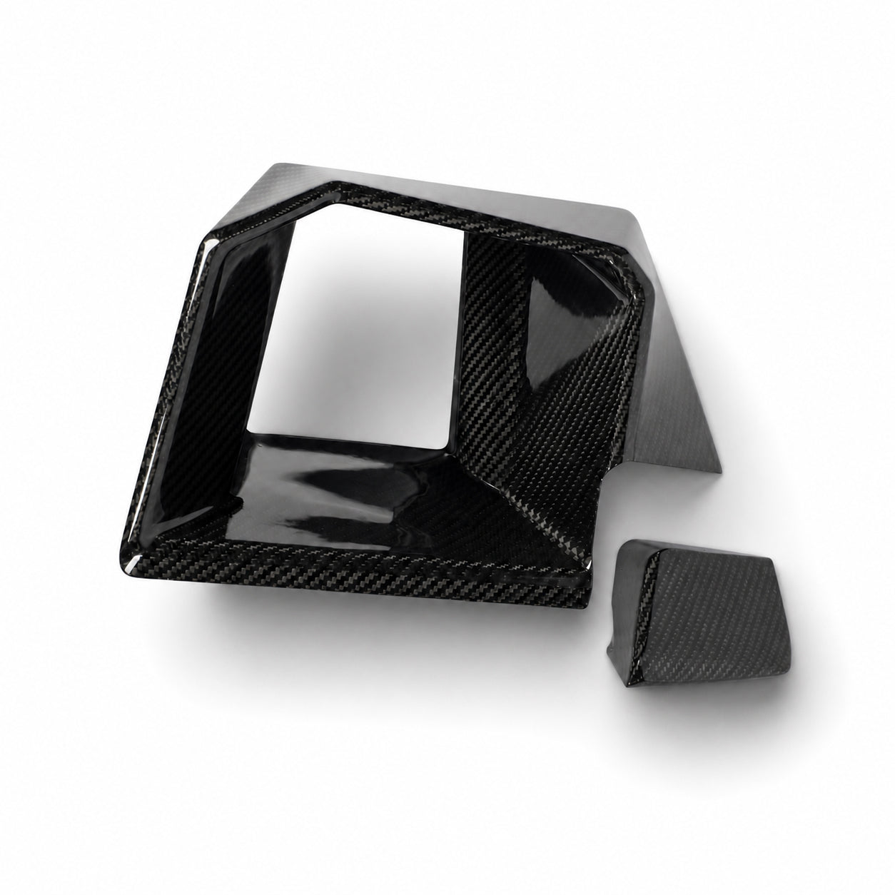 BMW XM G09 carbon fiber front bumper vent edge profile detail