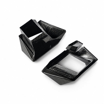 BMW XM G09 carbon fiber front vents rear view of mounting surface