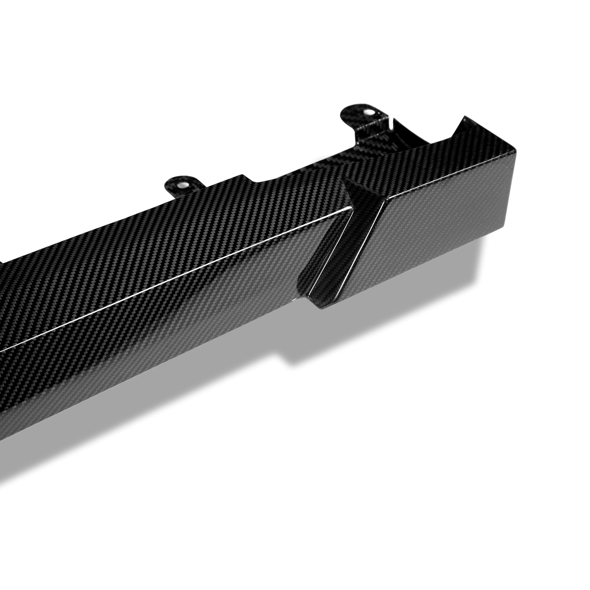 BMW XM G09 carbon fiber side skirt contour detail view three
