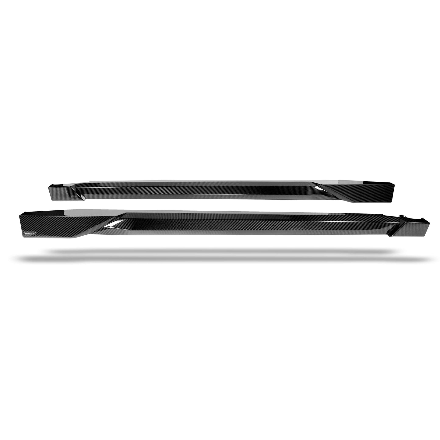 BMW XM G09 carbon fiber side skirt lower edge view four