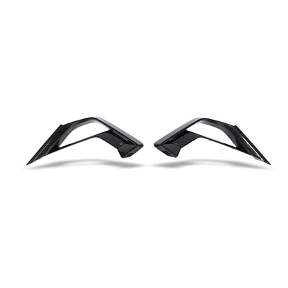 BMW X4M F98 LCI carbon air intake cover detail close-up