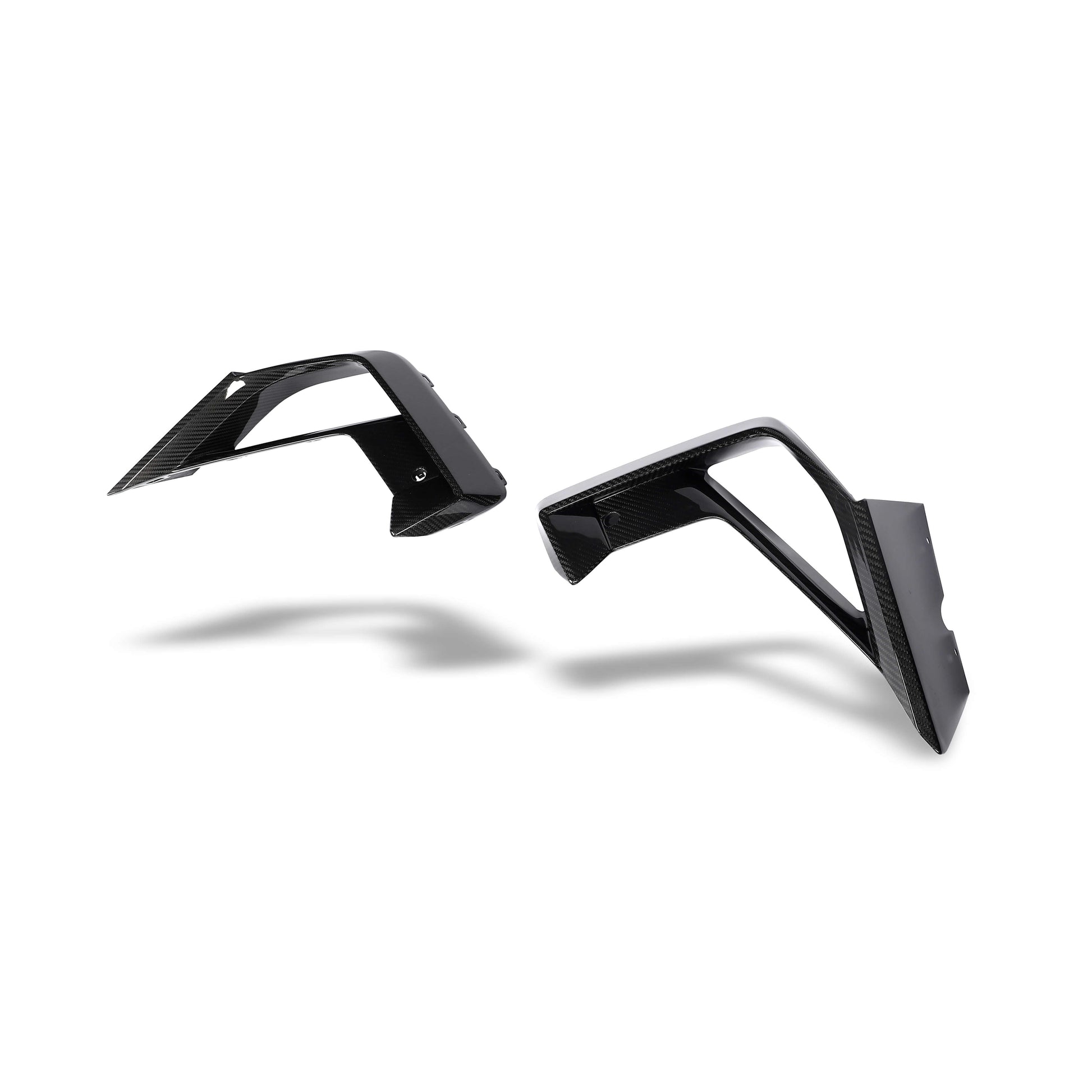 Carbon fiber air intake cover for BMW X3M F97 X4M F98 LCI, angled detail