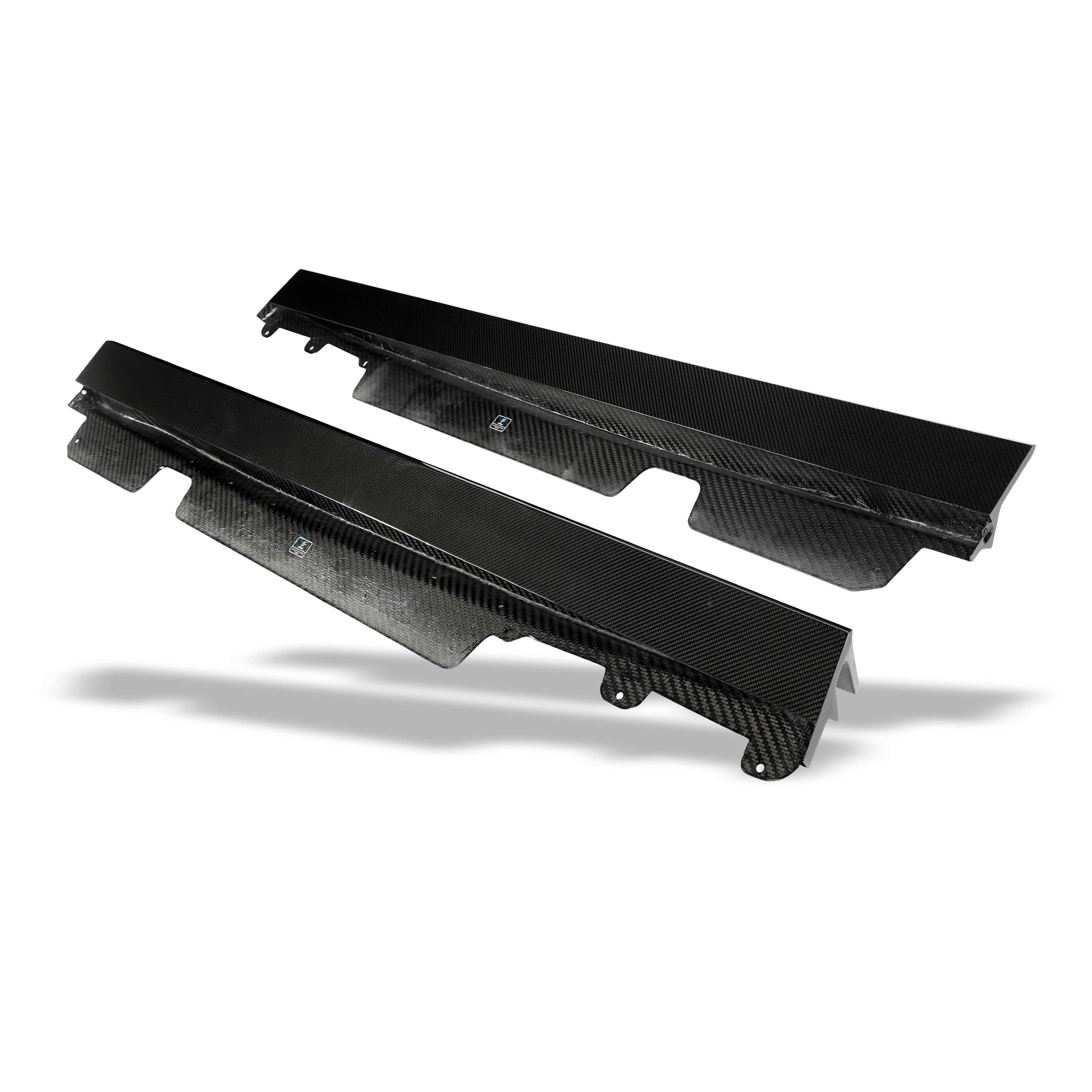 Carbon fiber side skirt for Corvette C6 full length view