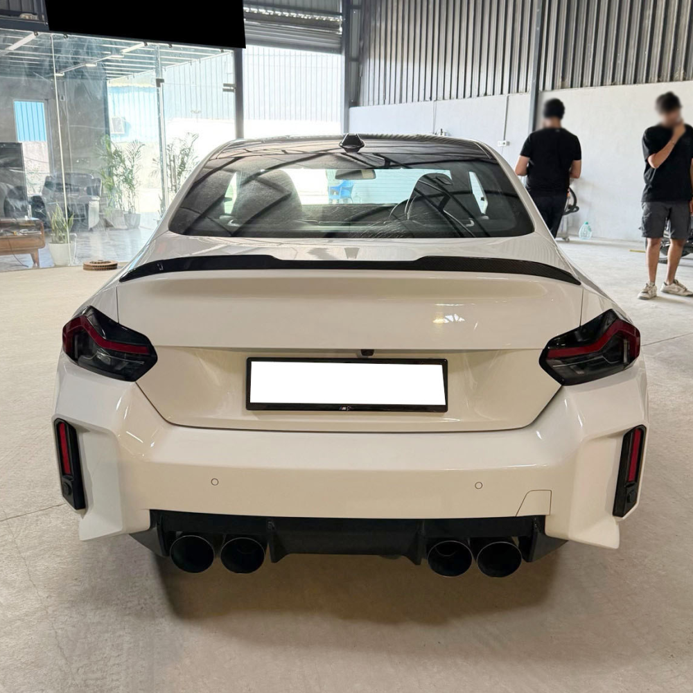V Style Carbon Fiber Trunk Spoiler for BMW 2 Series G42 Coupé(2021+), G87 M2 (2023+)