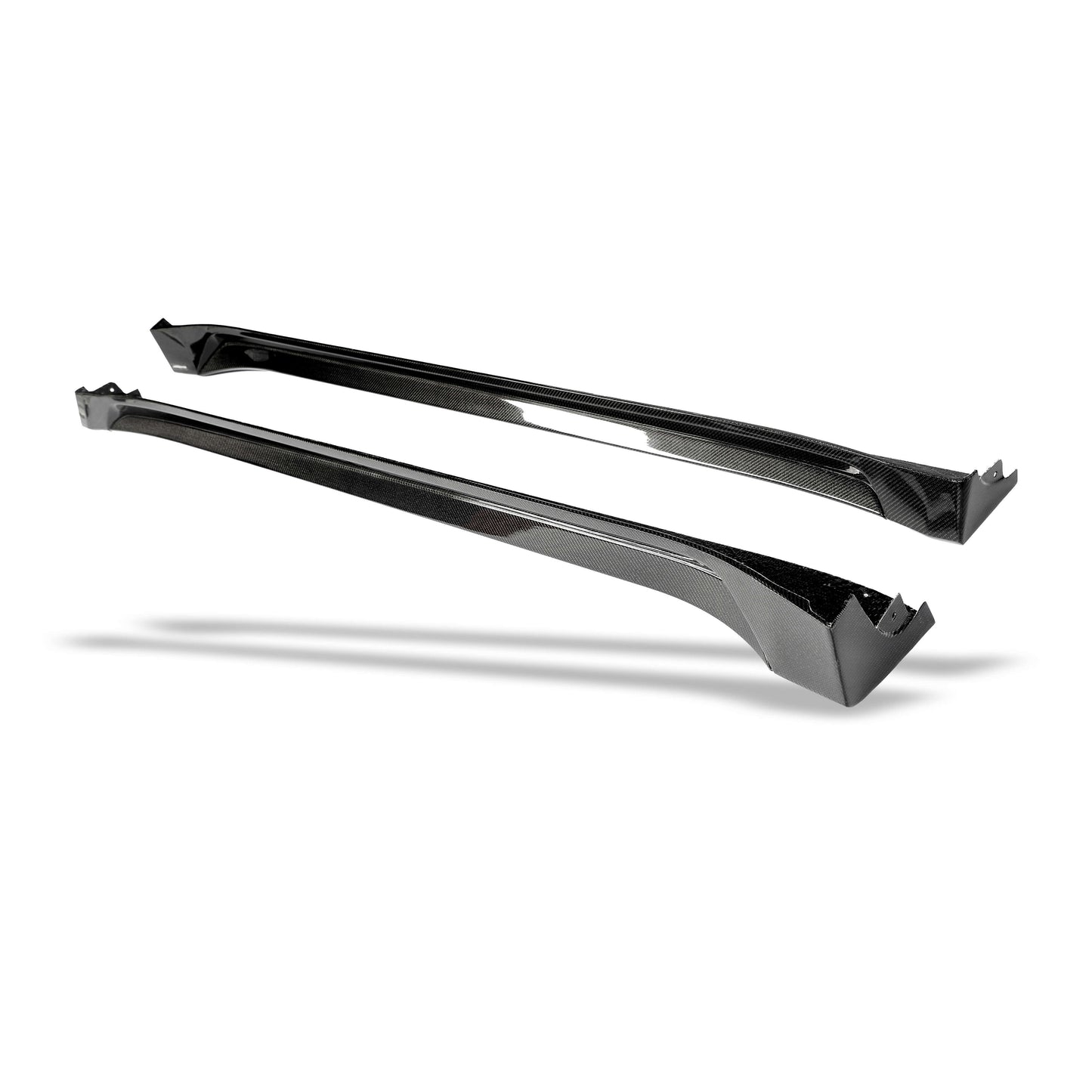 Tesla Model Y carbon fiber side skirts, lower body line angle