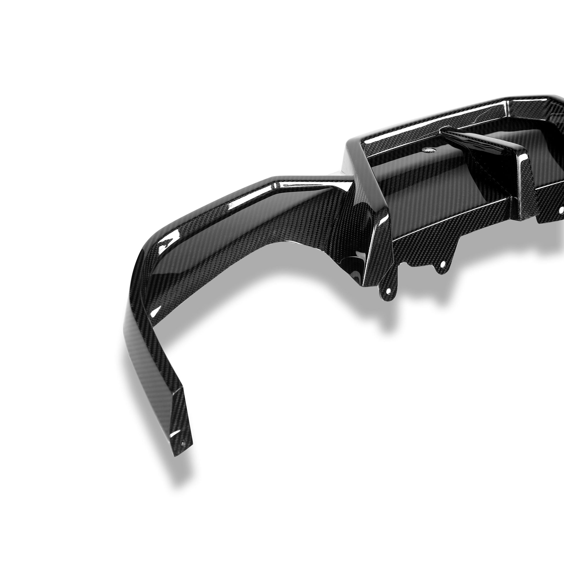 Finished carbon fiber rear diffuser fitted to the X6M F96
