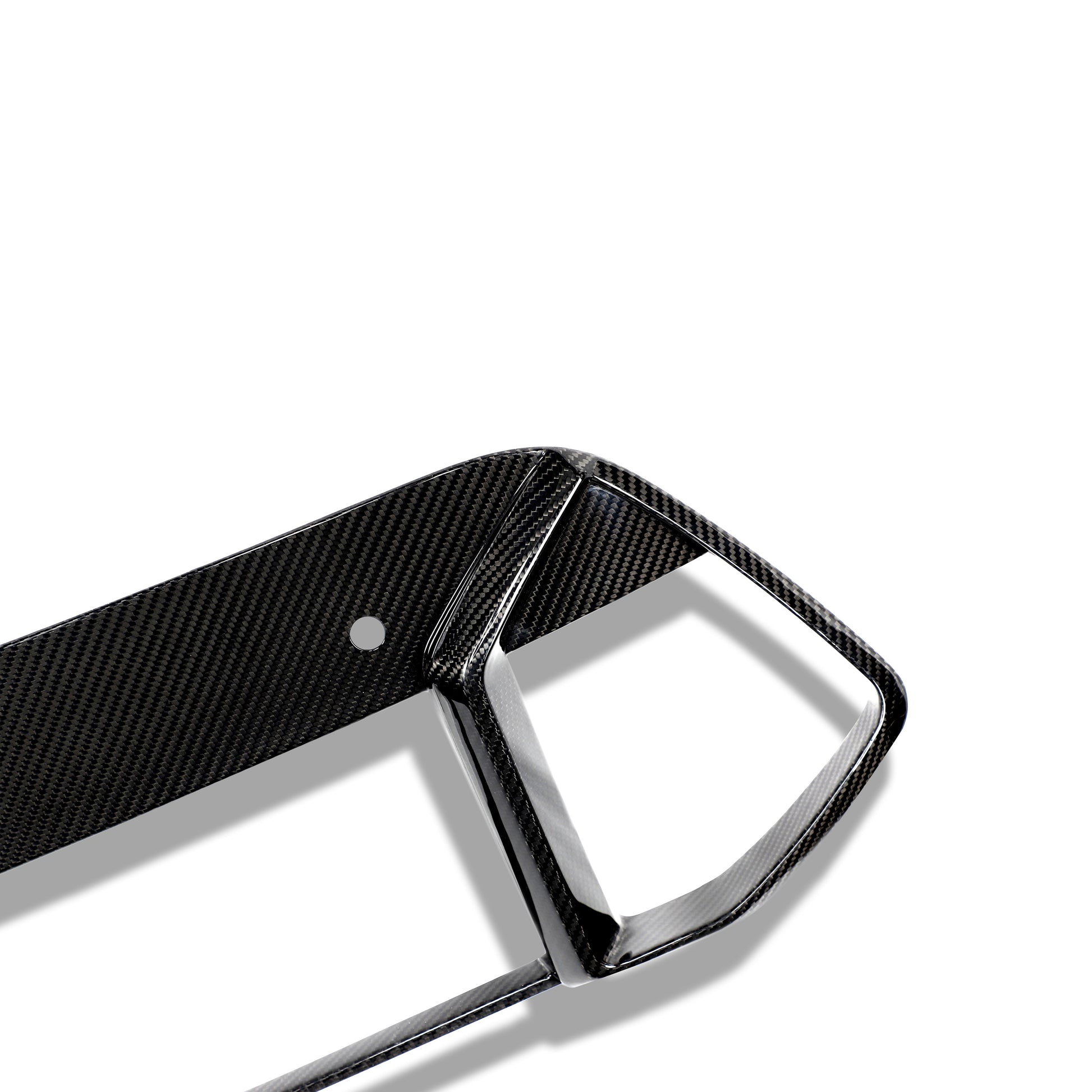 X5M F95 carbon intake surround edge detail
