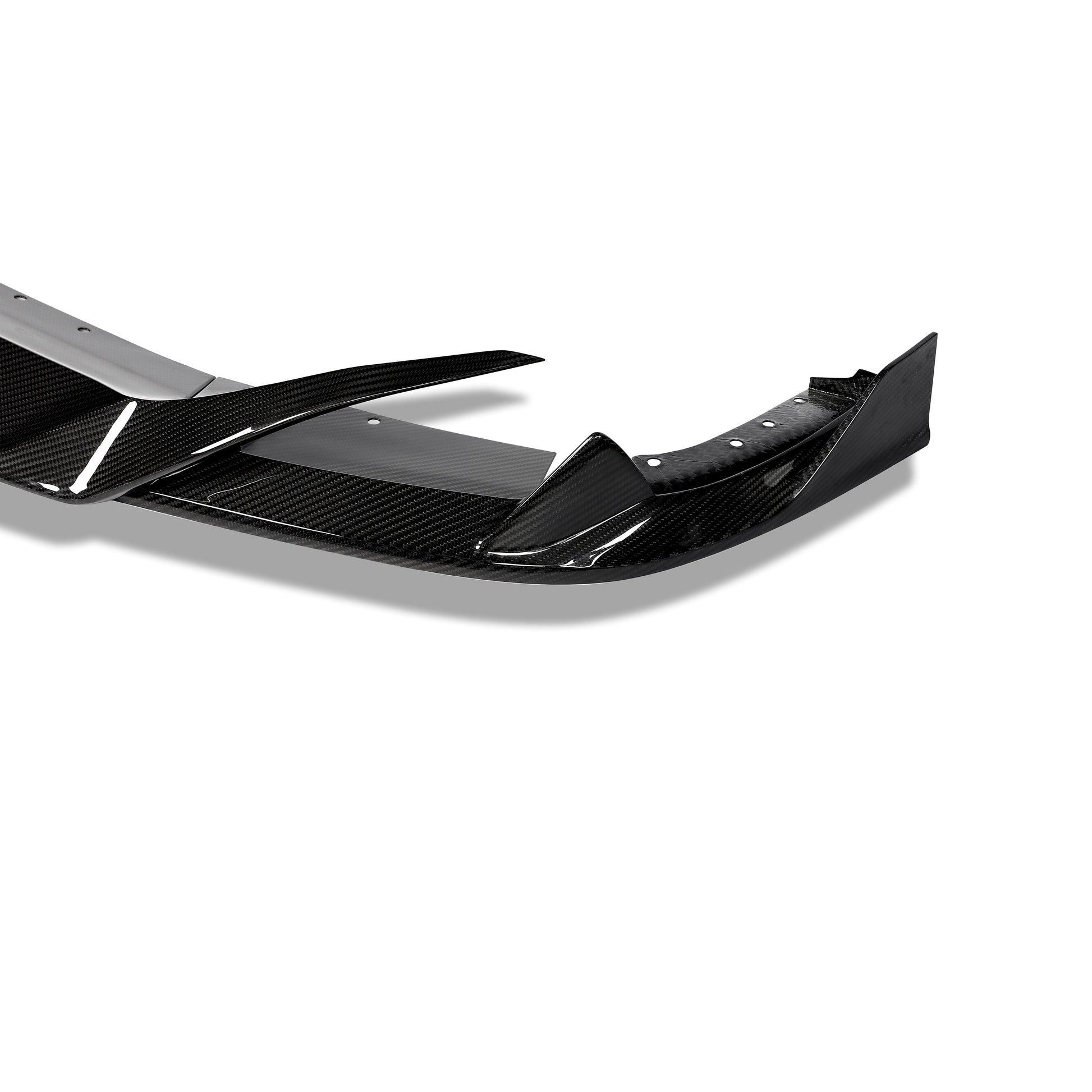 X5M F95 carbon splitter edge profile detail
