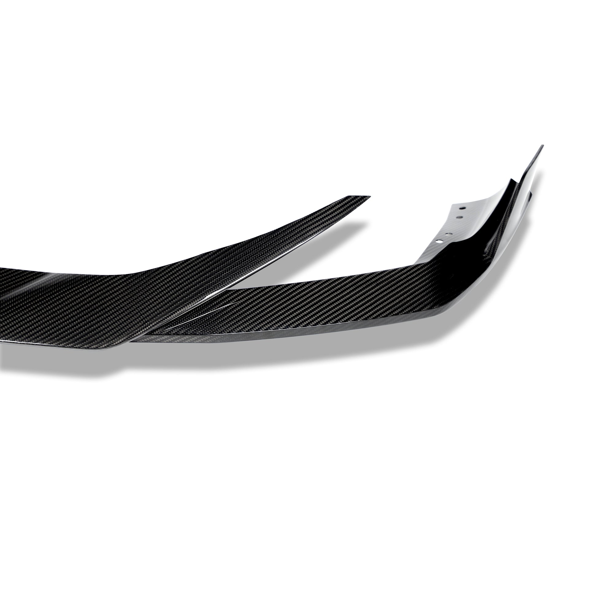 BMW X6M F96 front lip lower bumper fitment view