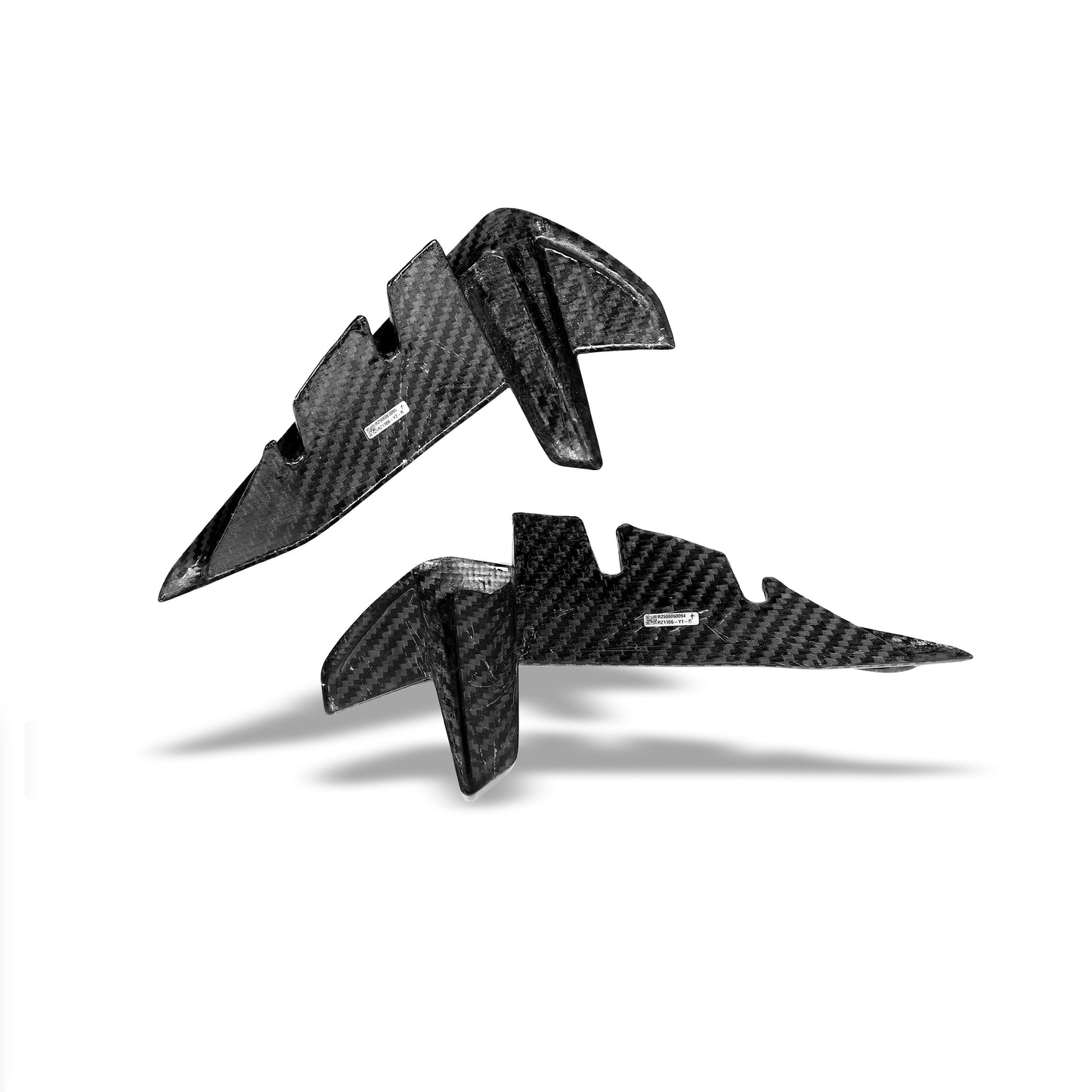 BMW M8 carbon side vents full fender section view