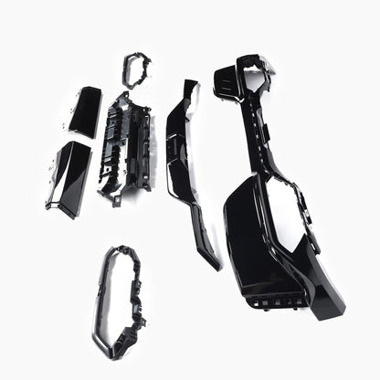 BMW 7 Series G70 (2023–present) 760 Diffuser With Black Tips For M-Tech/23+